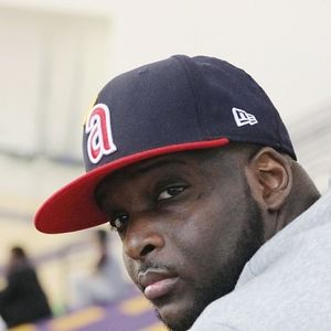 Meet your Posher, Carlos